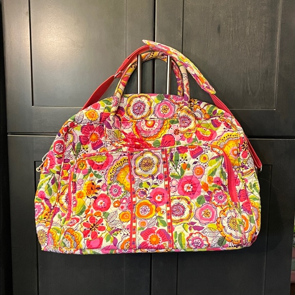Vera Bradley in “Clementine Floral”Quilted Design Bag. Lots of Room with Strap. - Picture 9 of 12